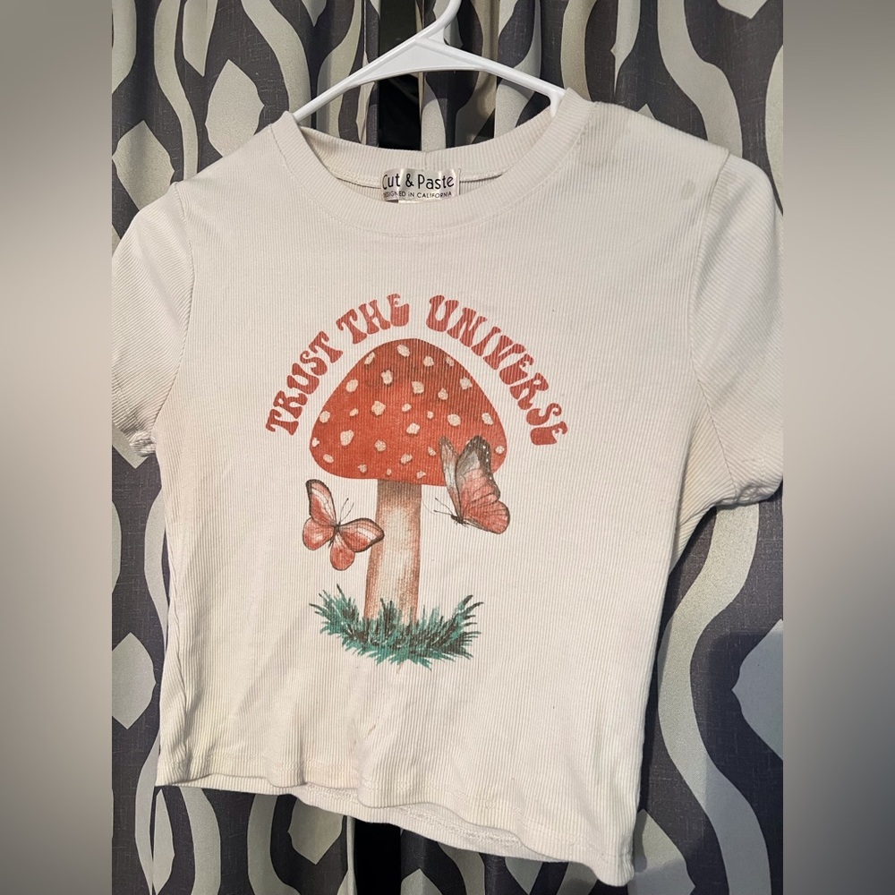 Mushroom crop tee